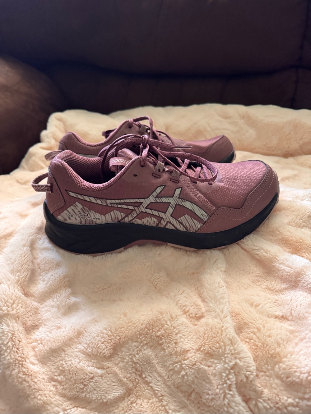 Asics Gel-Venture 10 Dark Pink